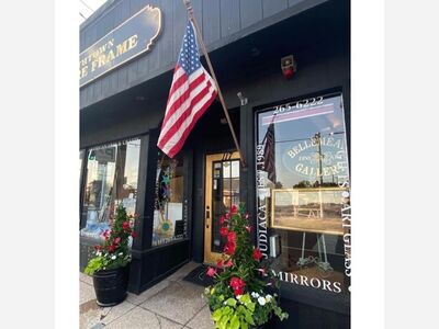 Smithtown Picture Frame